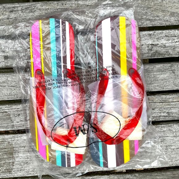 Lancôme Tote with Matching Flip Flops - Picture 7 of 12